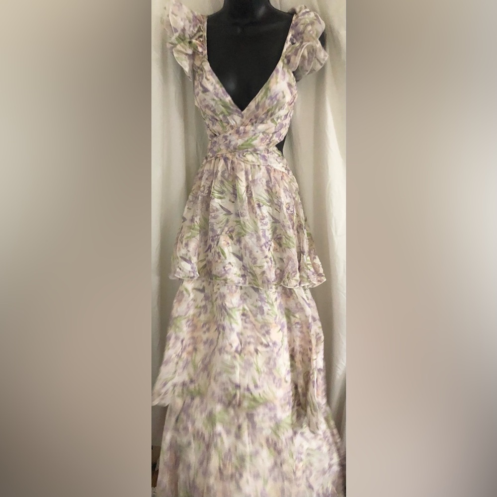 Ethereal ruffled shoulder sweetheart neckline cutout
layered maxi dress size XS - Picture 13 of 16